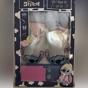 NEW| Stitch Character Slippers, spa headband, 2 nail files & toe separators| S/M